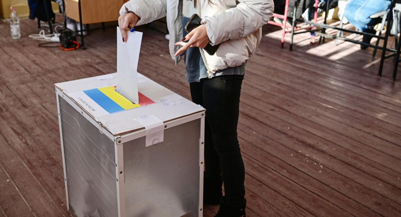 Sondaje la alegerile prezidentiale Cine realizeaza sondaje duminica