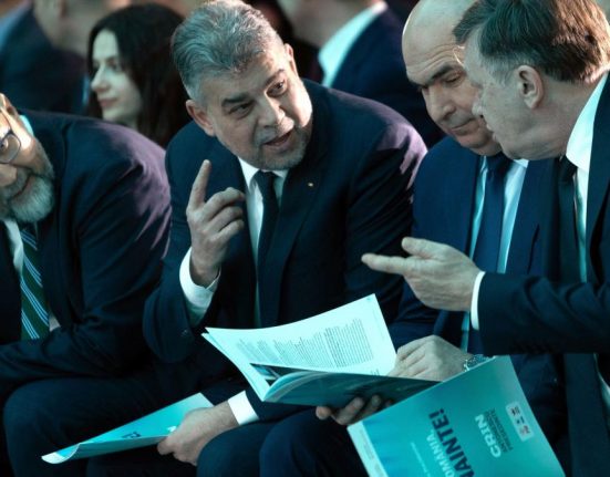 Tensiuni si acuzatii Se destrama Coalitia dupa esecul lui Antonescu