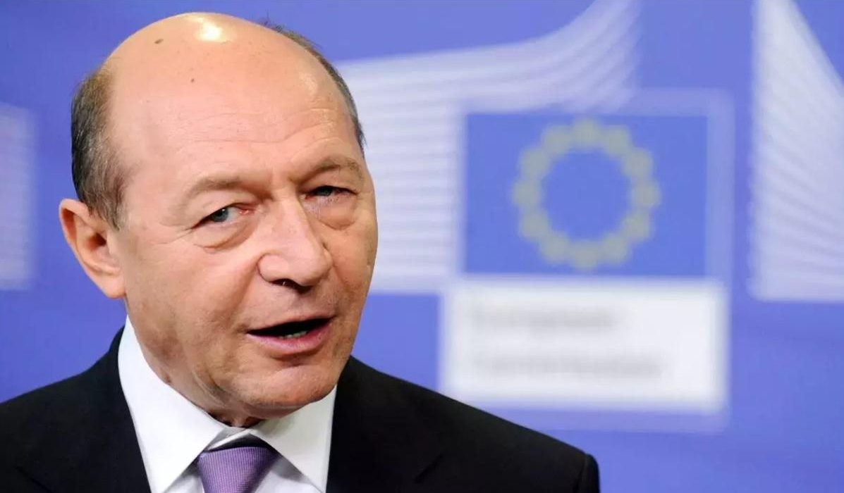Traian Basescu Nu cred ca situatia e dramatica Nicusor Dan are de convins poporul roman