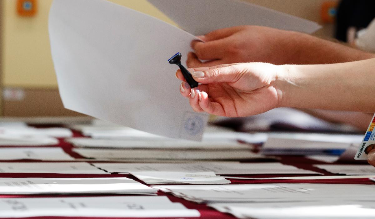 petitii online dupa alegeri arestarea lui simion solicitata