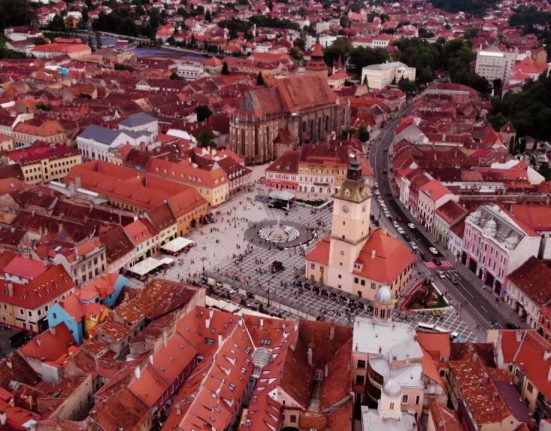 70000 brasoveni risca impozite mai mari cu 500