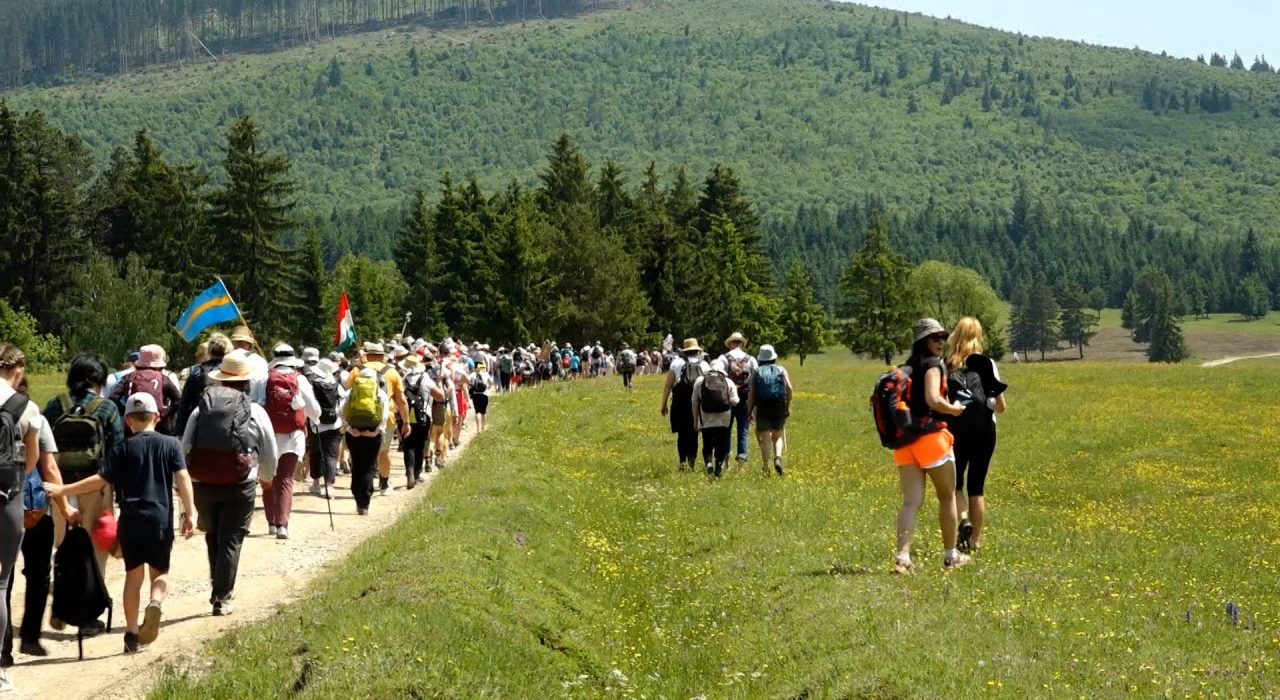 A inceput cel mai mare pelerinaj catolic din sud estul Europei