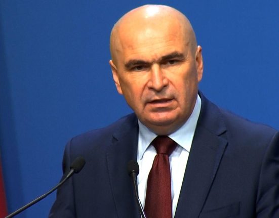 Bolojan Bucatum aproape un miliard pentru burse trebuie reconfigurat