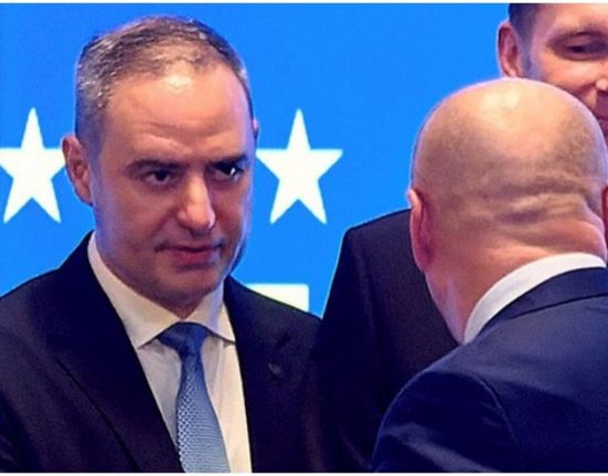 Categoria junk cel mai mare pericol pentru Romania