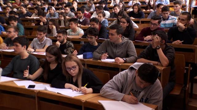 Ce facultate sa alegi in 2025 pentru un job sigur