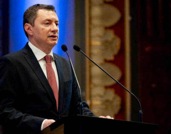 Cosmin Marinescu Deficitul bugetar este acum o constanta structurala