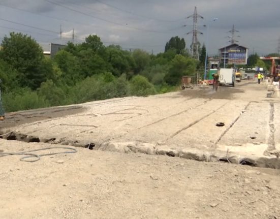 Cum va fi demolat un pod vechi din Brasov