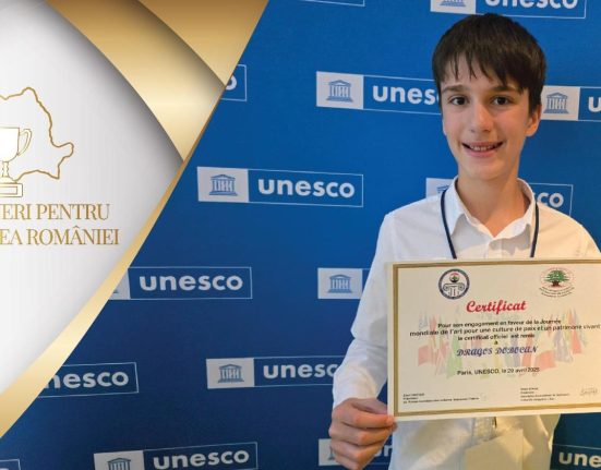 Dragos Dobocan copilul artist invitat de UNESCO