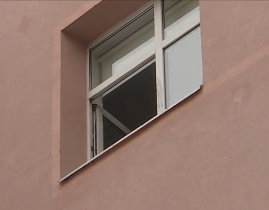 Elev de 15 ani grav rnit dupa o cdere