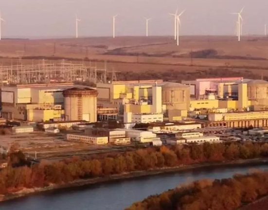 Incendiu la Centrala Nucleara Cernavoda foc stins de pompieri