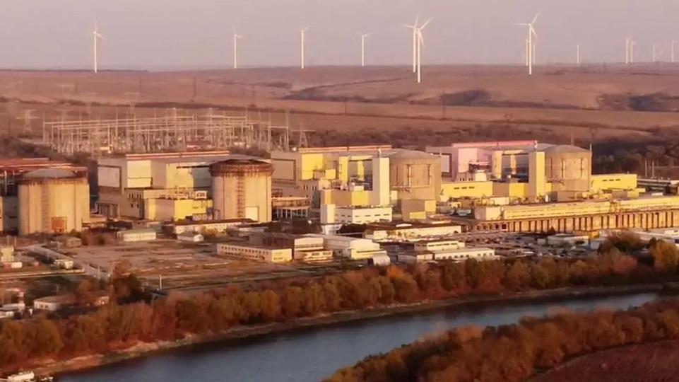Incendiu la Centrala Nucleara Cernavoda foc stins de pompieri