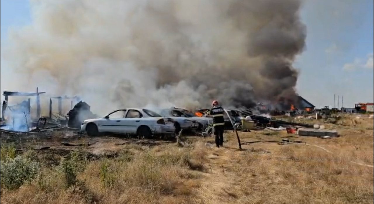 Pericol de explozie in Constanta dupa un incendiu