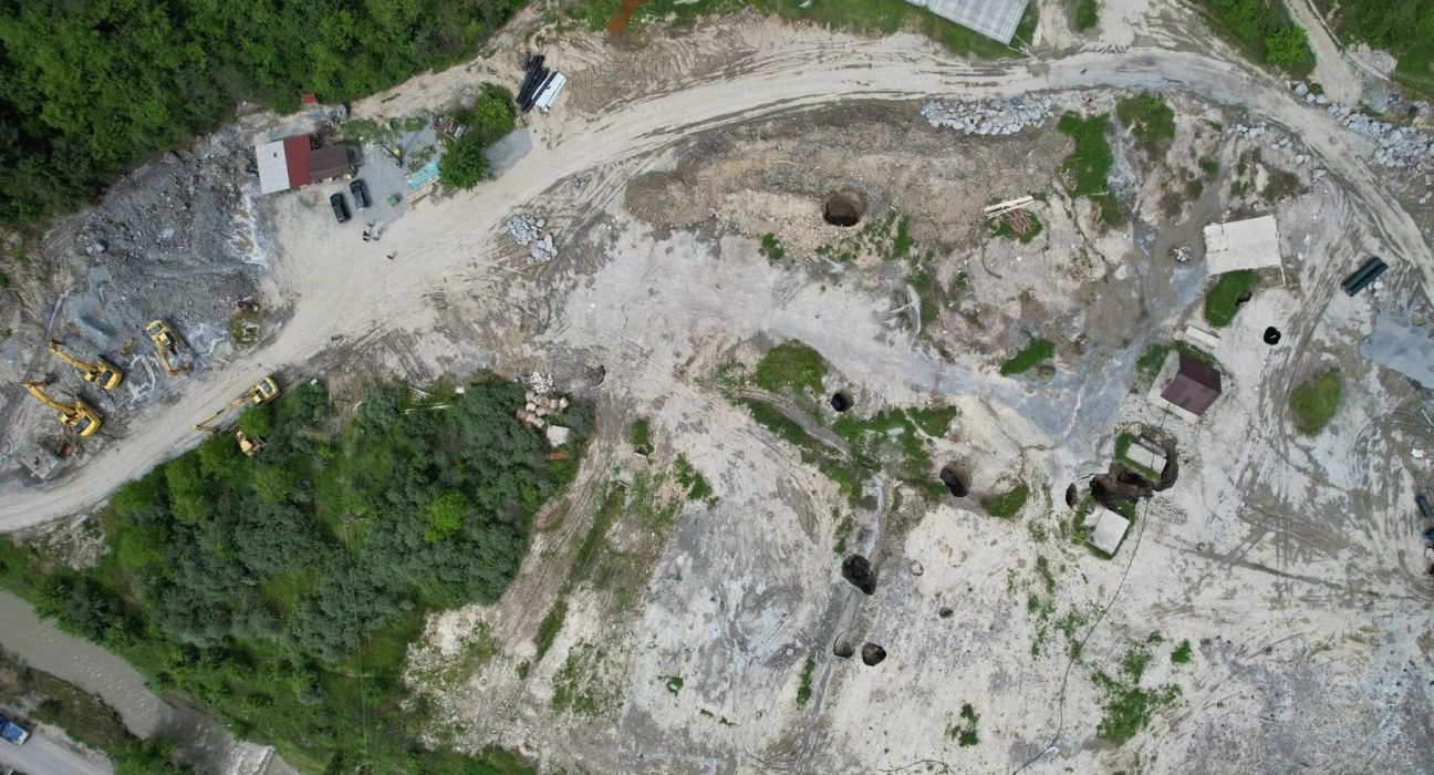 Pericol de prabusire la Salina Praid 10 gospodarii evacuate