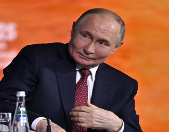 Putin afirma ca intreaga Ucraina este a Rusiei