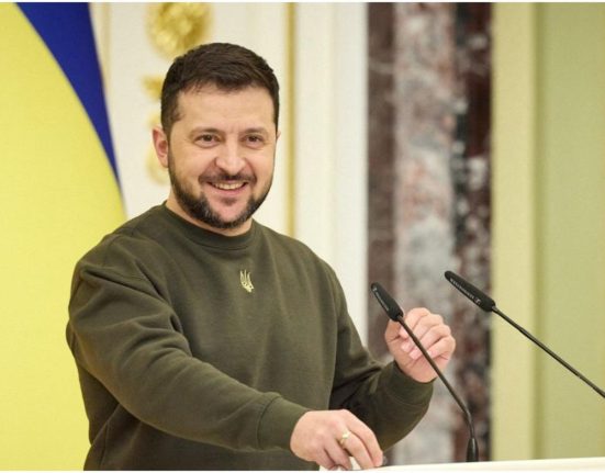 Regatul Unit va trimite 100000 drone Ucrainei pana in 2026