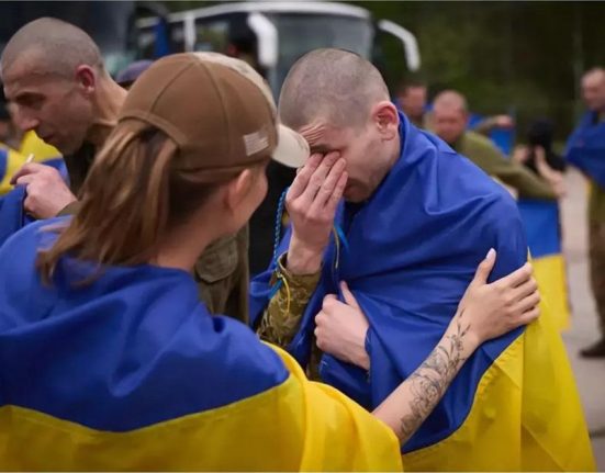 Rusia acuza Ucraina de amnarea schimbului de prizonieri
