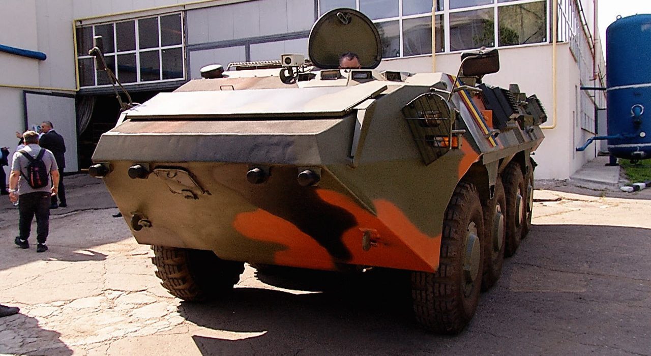 Statul incearca sa reporneasca fabricile de armament Ce blindate se construiesc in Romania
