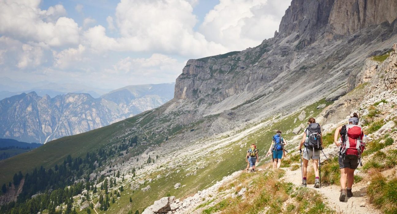 Trei alpinisti ucisi de fulger in Austria gasiti seara