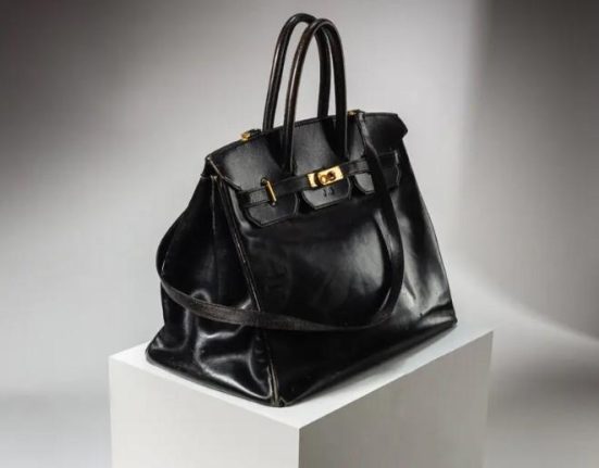 prima geanta birkin de la hermes va fi licitata in iulie