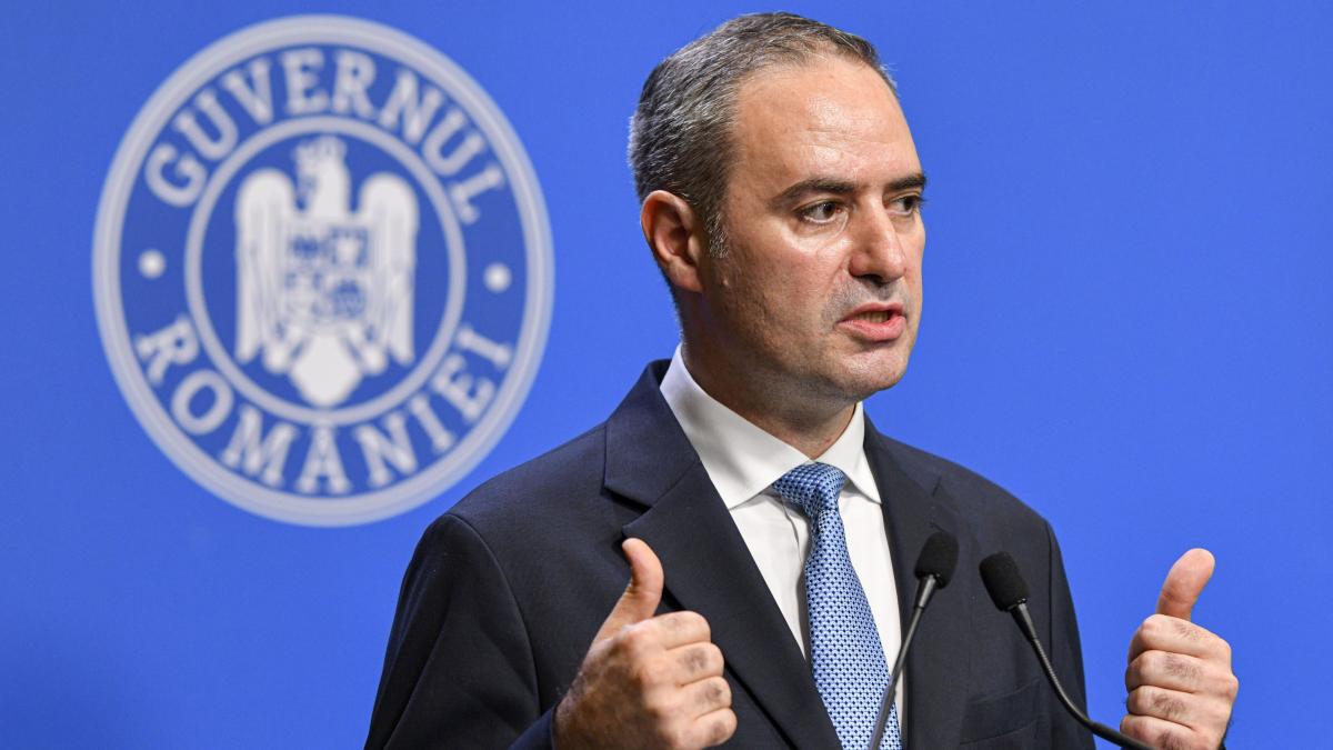 A scpat Romnia de Junk Ministrul Pericolul persist