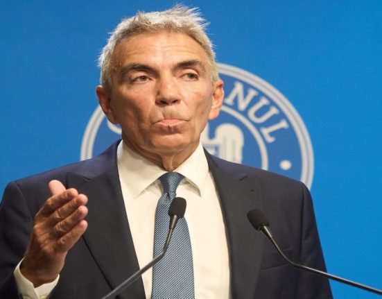 As numi o taxa de protectie reactiile economistilor fata de spaga de supravietuire a lui Anastasiu