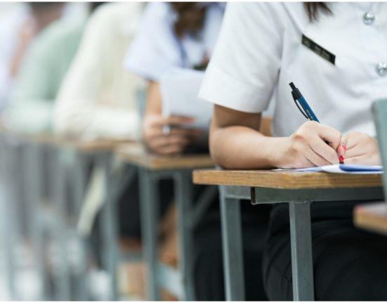Bataie pe locurile de Medicina 4000 de candidati
