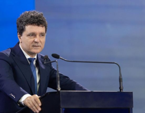 CCR a respins contestatia lui Nicusor Dan despre legea antisemitismului