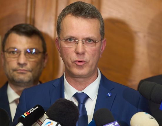 Ce spune ministrul Apararii despre serviciul militar obligatoriu
