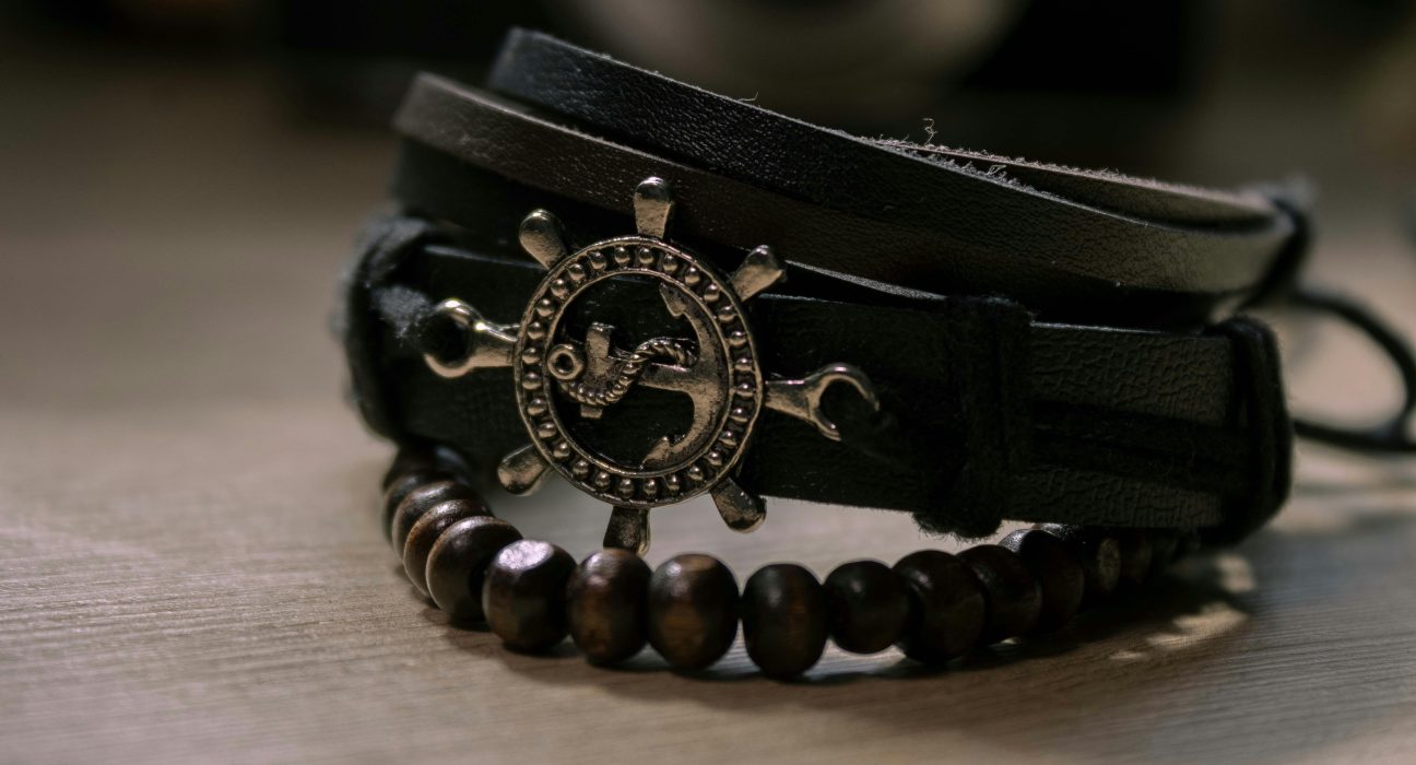 Codul nerostit accesorii care spun cine esti