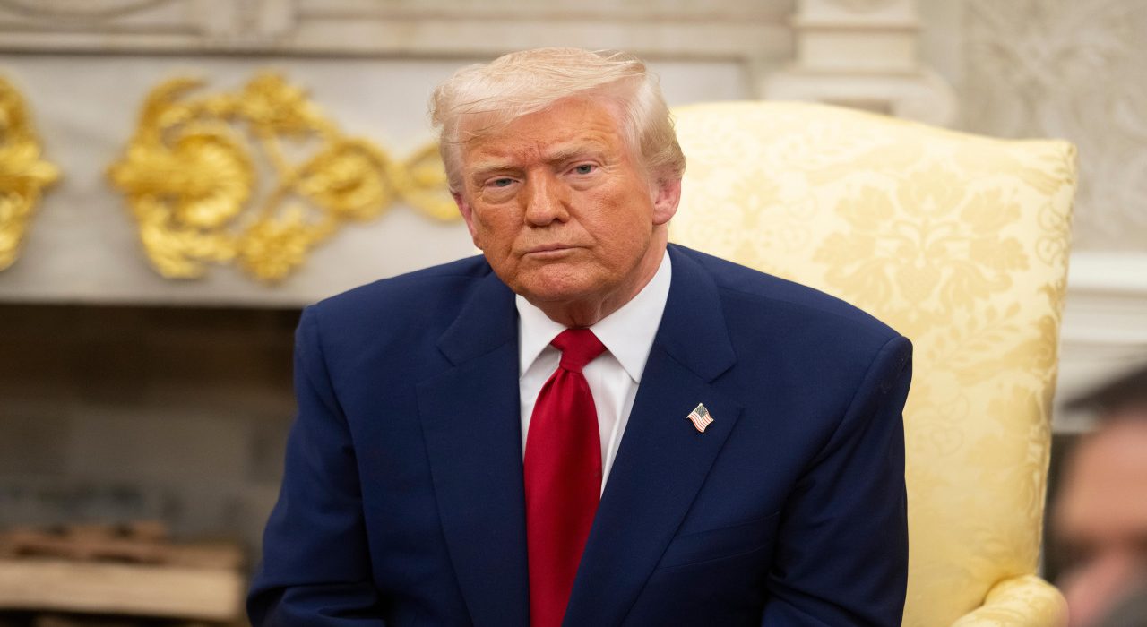 Donald Trump anunta cresterea taxelor vamale la 30