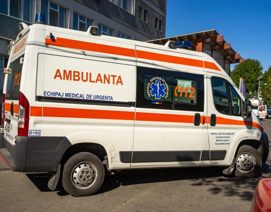 Familie din Iasi intoxicata cu substanta pentru plosnite Un copil in coma