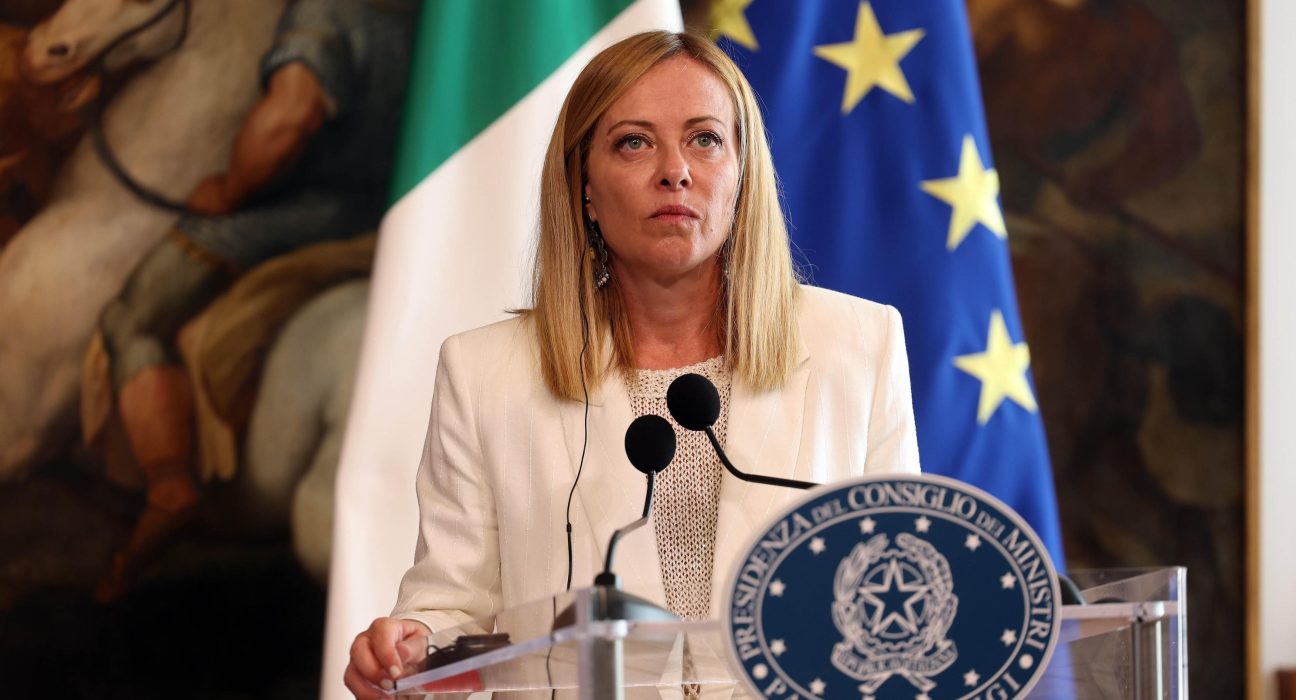 Franta si Italia nu cumpara arme americane pentru Ucraina