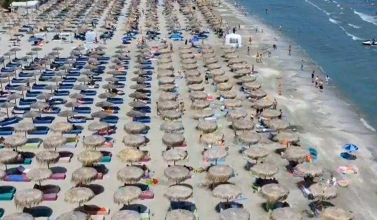 Hotelierii atrag turisti cu preturi mici in Mamaia