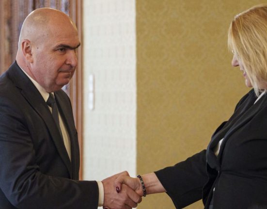 Ilie Bolojan o primeste pe Diana Sosoaca la Guvern