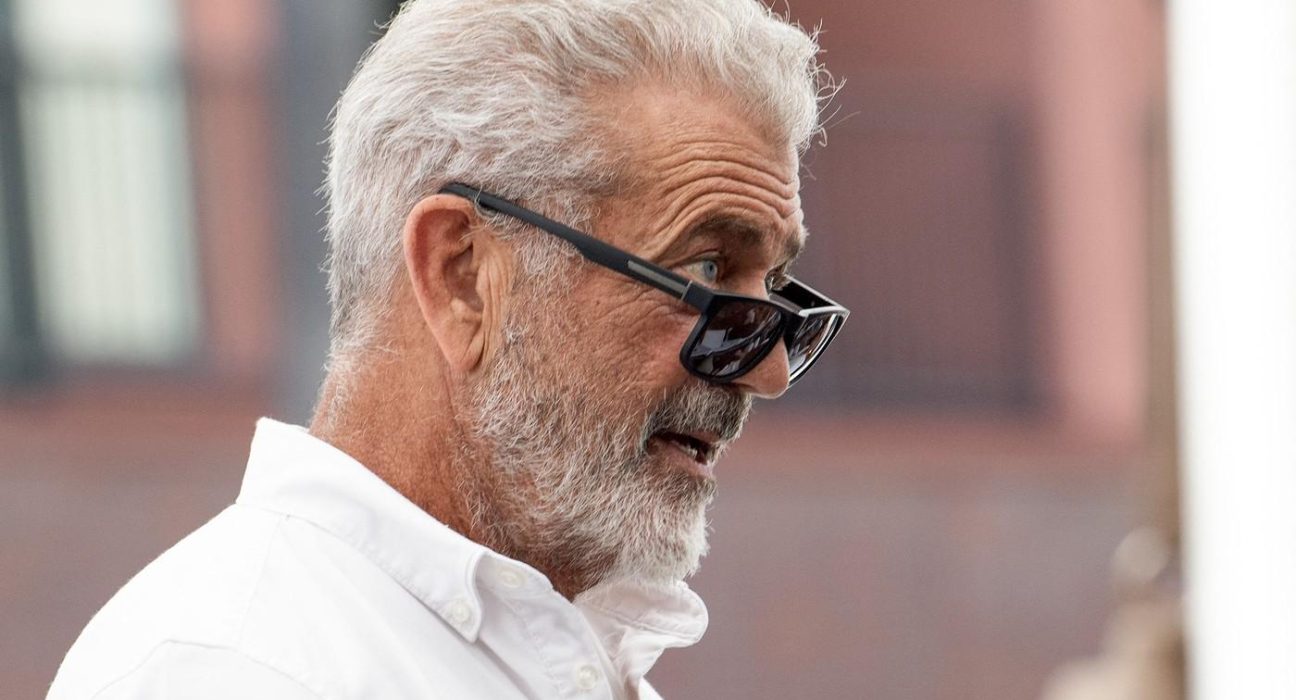 Imagini virale cu Mel Gibson in Italia Sunt Frank Sinatra am venit pentru mozzarella