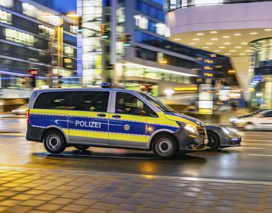 Incident socant lang Stuttgart Politia a impuscat un barbat