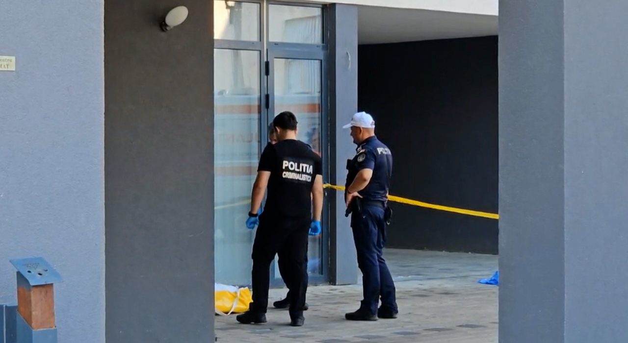 Judecatoarea de la Timis s a aruncat de la etaj