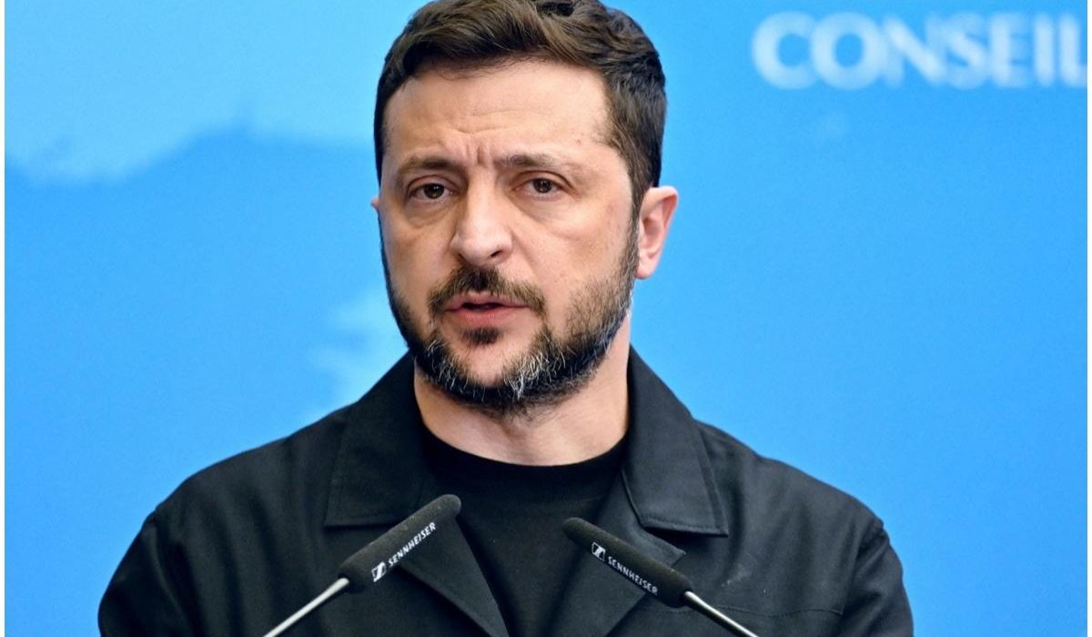 Kievul a arestat doi chinezi tata si fiu spioni
