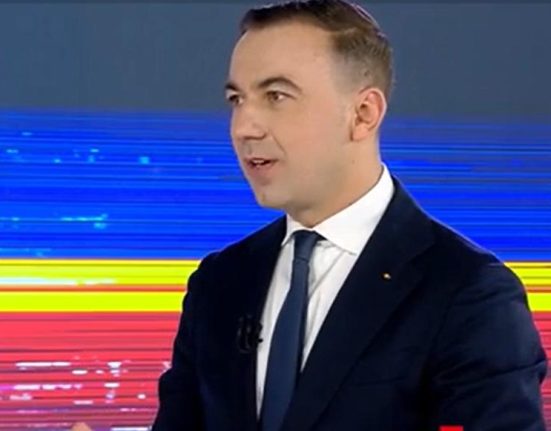 Ministrul Energiei a donat 20 din salariu statului