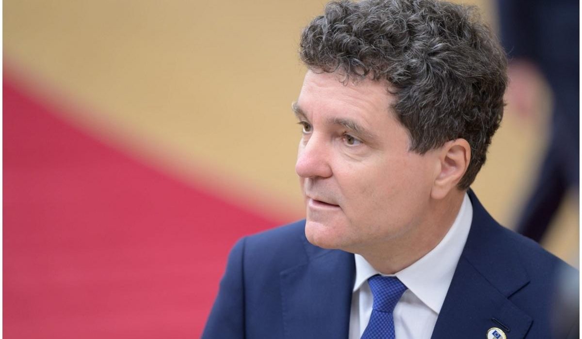 Nicusor Dan a sesizat CCR despre legea materialelor fasciste