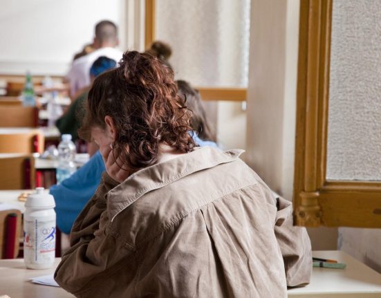 O tanara din Iasi a contestat nota la Romana
