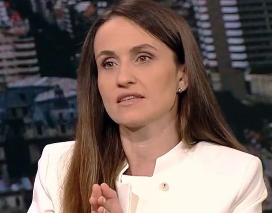 Oana Toiu Romania nu trebuie sa aleaga intre Bruxelles si Washington