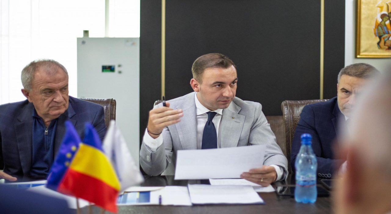 Peste 4 milioane de romani vor avea facturi mai mari