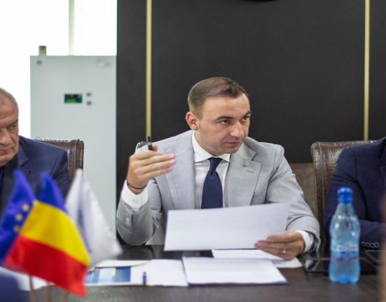 Peste 4 milioane de romani vor avea facturi mai mari