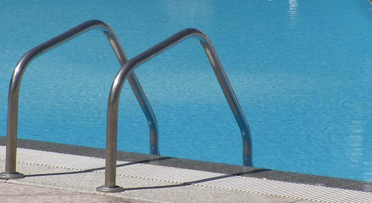 Piscinele pericol ascuns vara micoze otita infectii