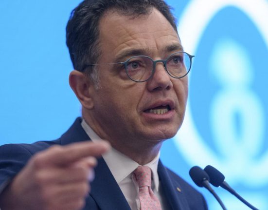 Scandalul cladirii fantoma de la Ministerul Economiei continua