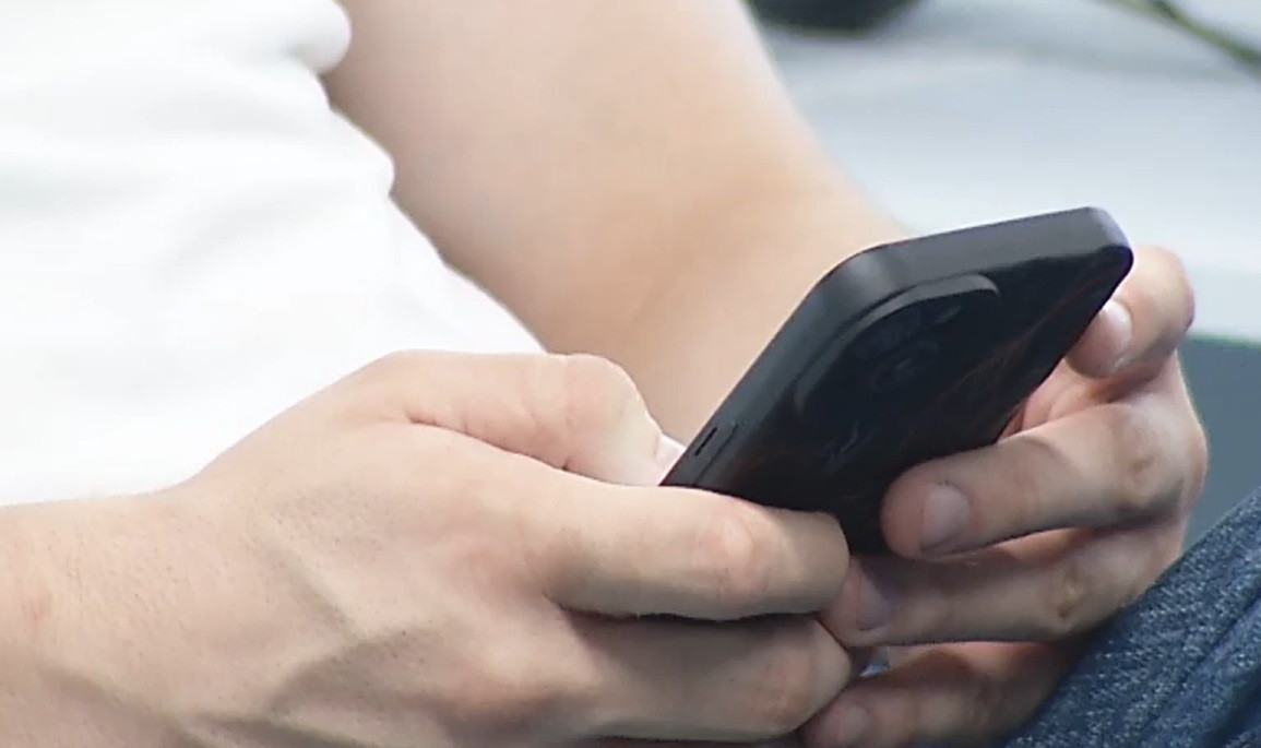 Scut impotriva inselatoriilor telefonice numerele fixe blocate