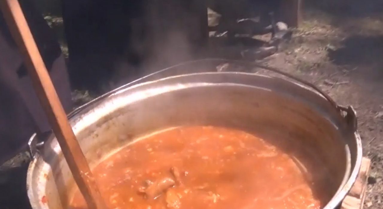 Spectacol culinar la Tarcau cu distractie pentru toti