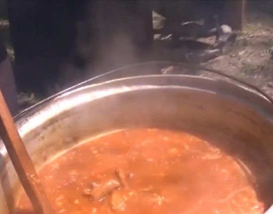 Spectacol culinar la Tarcau cu distractie pentru toti