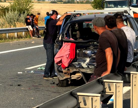 Accident pe autostrada 7 victime din cauza unei explozii de cauciuc
